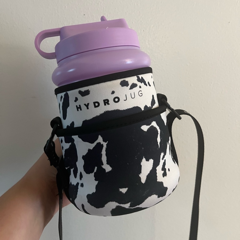 HYDROJUG Purple Watter Bottle with black and white Cow print Sleeve 25 oz